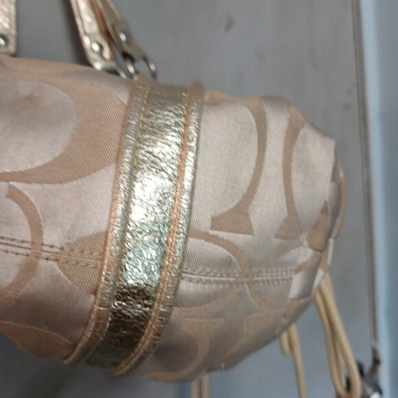 Coach Glam Poppy 1941 Hobo - Picture 5 of 16